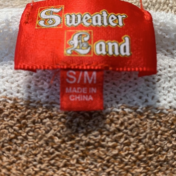 Sweater Land Size S/M - Picture 3 of 3